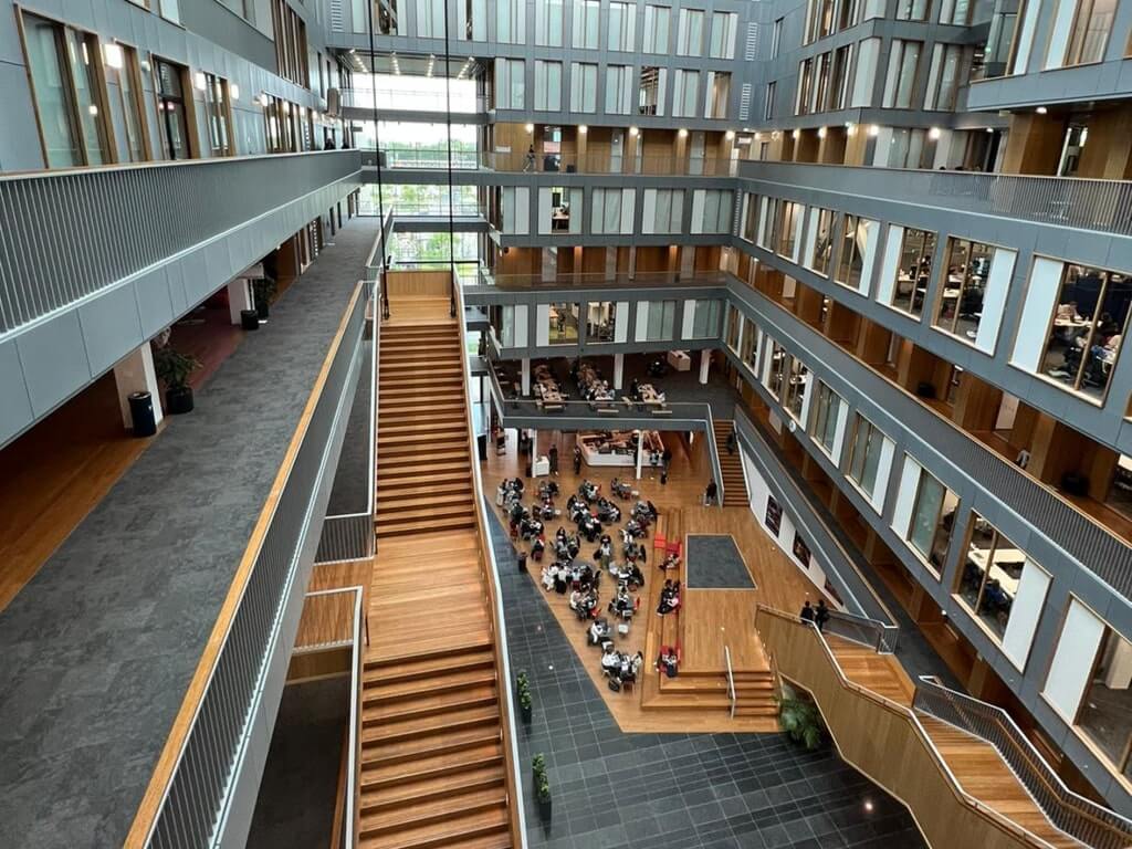 Huisvesting voor Leven Lang Ontwikkelen Onderwijs door Aestate Huisvesting voor Leven Lang Ontwikkelen Onderwijs door Aestate